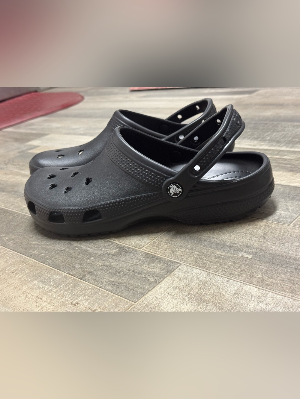 CROCS Classic Clog Black Size M-10/W-12 Lightweight Waterproof Comfy Y2K Casual - Picture 2 of 7